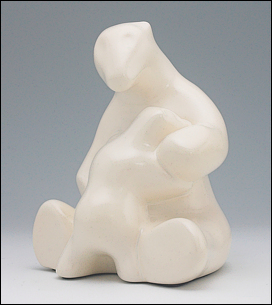 Image of mother and child polar bear sculpture in carrara white, 3/4 profile facing the viewers left.